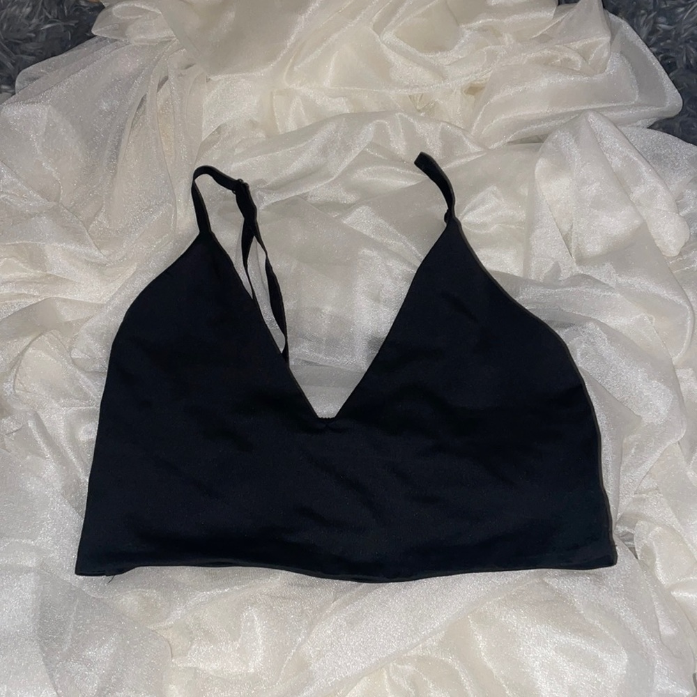 Black crop top